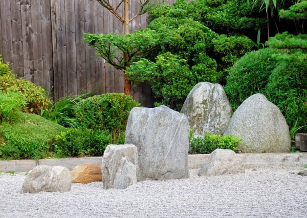 Японский сад камней в ландшафтном дизайне