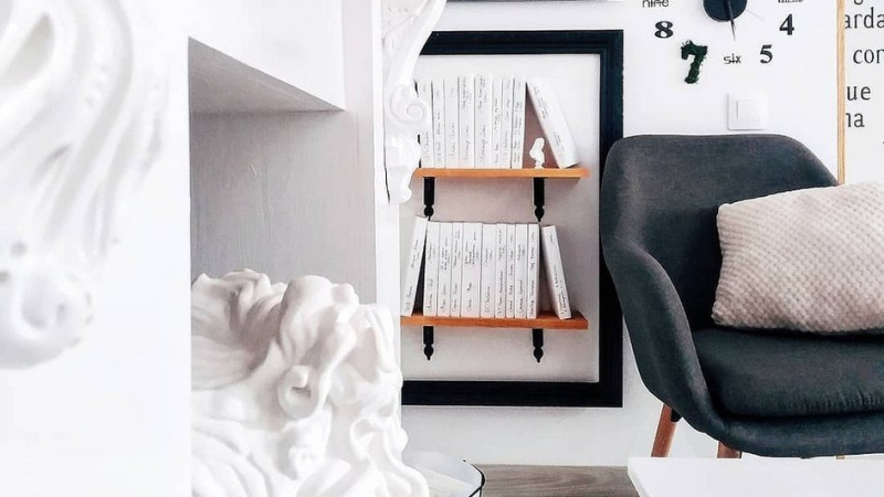 8 классных идей для хранения книг в маленькой квартире