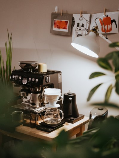 Куда поставить кофемашину: 8 самых разных идей