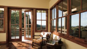 Деревянные окна: особенности и преимущества