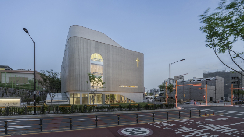 Открыта новая церковь в городе Хвасонси, Южная Корея