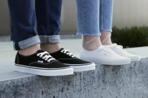 Почему кеды Vans стали культовым выбором для миллионов